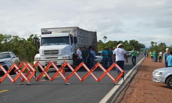 As pistas eram liberadas para o tráfego de veículos a cada 20 minutos (Foto: Divulgação)