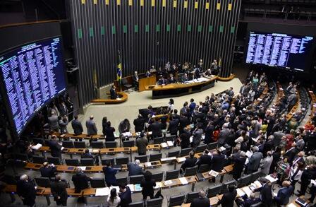 Sessões ordinárias têm a pauta trancada por dois projetos do Executivo com urgência constitucional  (Foto: Laycer Tomaz)