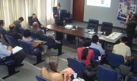 MPF também fornece kit para quem quiser apoiar a campanha de coleta de assinatura (Foto: Ribamar Rocha)