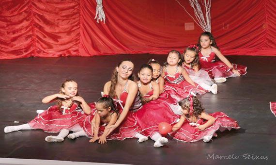 Dez dançarinos representaram Roraima (Fotos Marcelo Seixas)