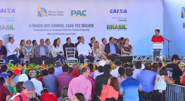 Segundo a presidente, as casas entregues são um legado para a família (Foto: Rodrigo Sales)