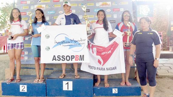 Flávia Cantanhede sobe no lugar mais alto do pódio da classificação feminina (Foto: Divulgação)