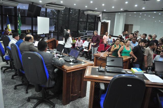 A audiência pública aconteceu hoje pela manhã e contou ainda com a presença de representantes dos moradores, Incra e Iteraima