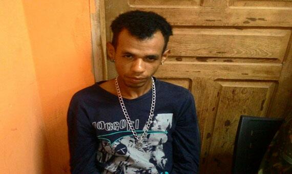 Marcos da Silva, o 'Dentinho', foi preso em flagrante ontem por assaltar um jovem no bairro Santa Teresa (Foto: Divulgação)