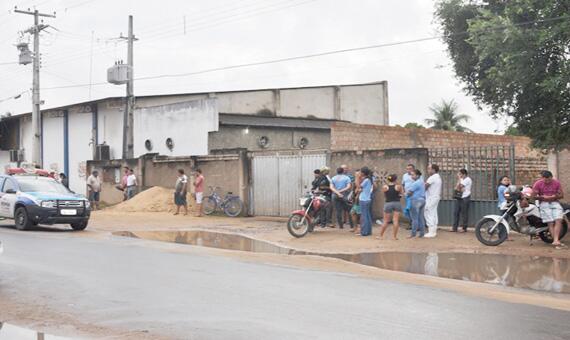 Vítima era vigia de um supermercado no bairro Asa Branca, onde foi morta (Foto: Samara Cordeiro)