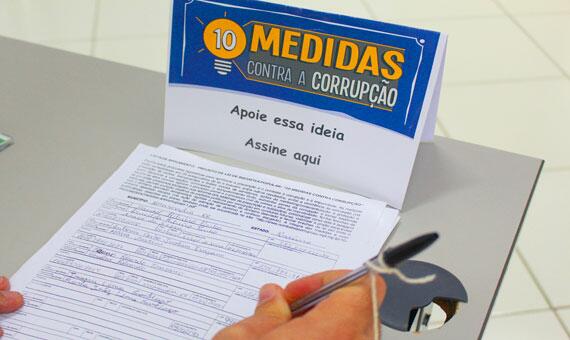 O documento continuará disponível para assinatura nos postos de coleta (Foto: Diane Sampaio)