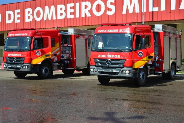 Dois novos caminhões Auto Bomba Tanque (ABT) são para combate a incêndio urbano e florestal (Foto: Divulgação/Secom)