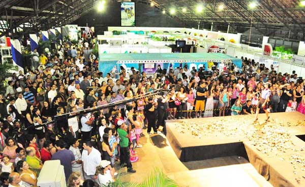A feira acontece de 10 a 12 de setembro com palestras, desfiles e shows