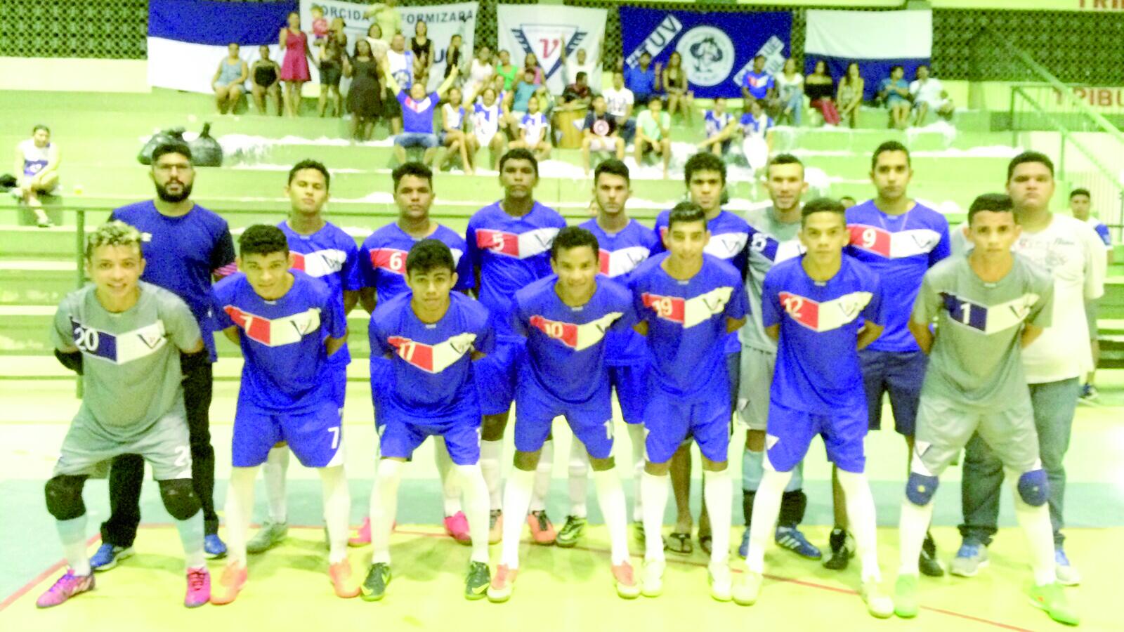 O elenco do Vivaz (foto) bateu o Airton/Casarão por 7 a 4 (Foto: Divulgação)