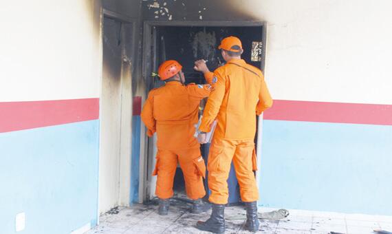 Depois de incêndio, juíz do TJ foi vistoriar a Casa do Albergado para conhecer a realidade (Foto: Divulgação)