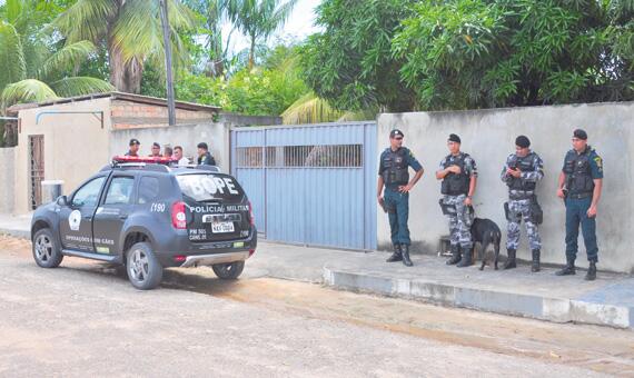 Sargento da PM deu tiro na ex-mulher e abriu fogo contra colegas de farda, que reagiram (Foto: Rodrigo Sales)