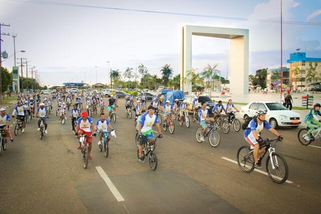 Na intenção de aliar a promoção da atividade física ao turismo social, o percurso do Ciclo inclui visitas à patrimônios históricos e culturais da cidade (Foto: Divulgação)
