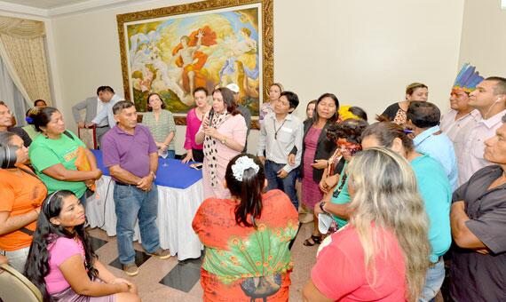 Lideranças indígenas se reuniram com a governadora Suely Campos e apresentaram pauta de 26 reivindicações que serão atendidas (Foto: Divulgação)