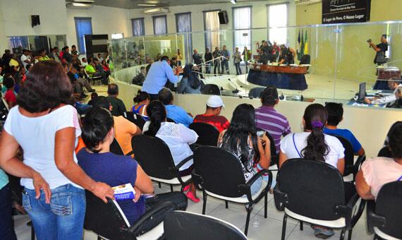 Assentados acompanharam a sessão na Câmara de Boa Vista, na manhã de ontem (Foto: Rodrigo Sales)