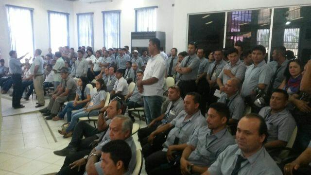 Categoria esteve reunida esta manhã, 23, na Câmara Municipal (Foto: Minervaldo Lopes)