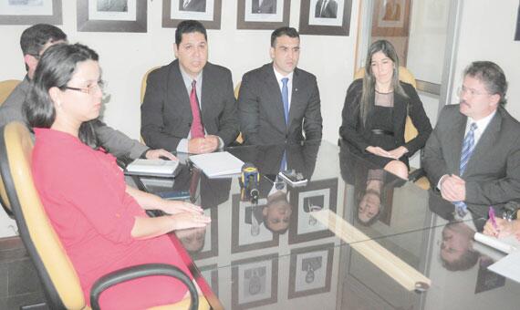 Magistrados apresentaram um balanço das audiências de custódia para a imprensa (Foto: Rodrigo Sales)