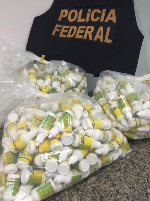 O estrangeiro estava em posse de 631 medicamentos e ao ser flagrado com o material, confessou que tinha a intenção de comercializar o produto em Manaus (Foto: Divulgação)