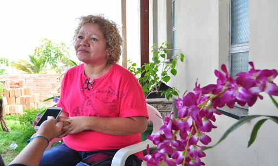 Acometida por um câncer aos 31 anos, a professora Antônia Solarte hoje é exemplo de luta (Foto: Rodrigo Sales)