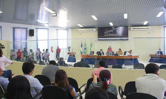 Vereadores terão prazo de cinco a 15 dias para apreciar os vetos da prefeita (Foto: Diane Sampaio)