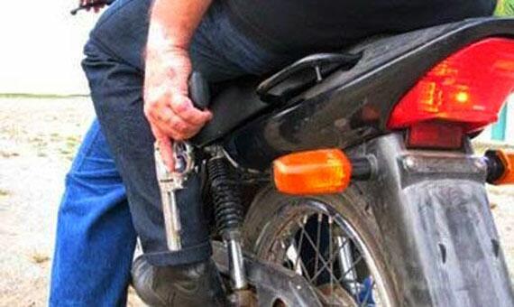 Geralmente, os bandidos têm usado moto nos ataques na zona Oeste (Foto: Divulgação)