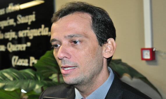 Deputado Jorge Everton quer comissão para analisar pedido de afastamento da governadora (Foto: Arquivo/Folha)
