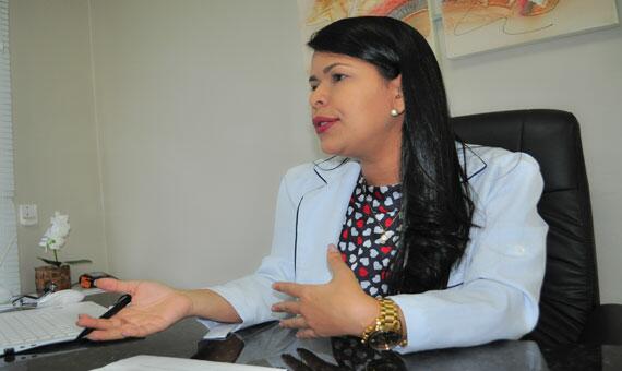 Psicóloga Carime Lima: “Com diagnóstico precoce, possibilidade de cura é muito grande”(Foto: Rodrigo Sales)