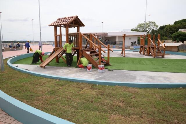 No espaço reformado, será possível contar com três novos quiosques revitalizados e uma área de recreação para crianças (Foto: Antônio Diniz)