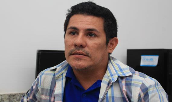 Erivan Albuquerque diz que intenção dos amigos é proporcionar conforto às famílias carentes (Foto: Diane Sampaio)