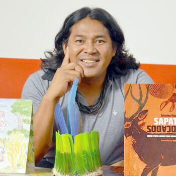 Cristino é escritor e profere palestras sobre temas indígenas (Fotos Arquivo pessoal)