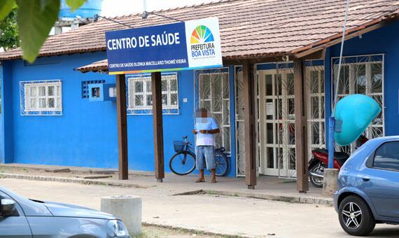 A 4ª vítima do policial foi fazer curativos em um posto de saúde do Caimbé (Foto: Antônio Diniz)