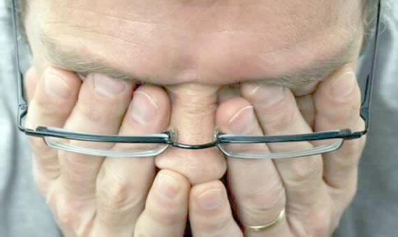 Sintomas da doença começam a se manifestar depois dos 50 anos (Foto: Divulgação)