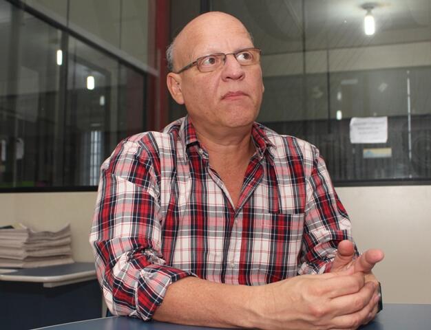 Professor doutor da UFF, Wilson Madeira (Foto: Diane Sampaio)
