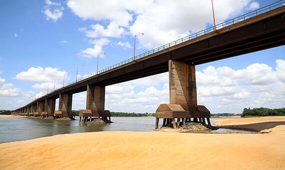 Nível do RIo Branco está baixo (Foto: Antônio Diniz) Nível do RIo Branco está baixo (Foto: Antônio Diniz)