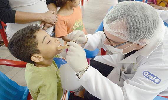 A ação será conduzida por 120 equipes especializadas em saúde bucal. (Fotos: Divulgação)