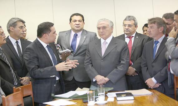 Comitiva roraimense quando esteve com o vice-presidente Michel Temer (Foto: France Telles/SupCom-ALE)
