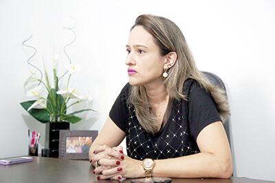 Psicopedagoga Luciana Siqueira fala sobre o bullying na escola (Foto: Antonio Diniz)