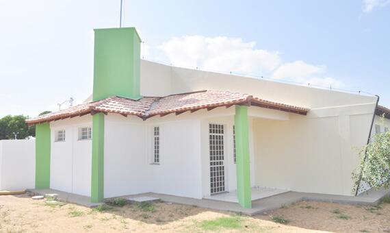 Obra da Casa da Gestante, que custou quase R$ 500 mil aos cofres públicos, está pronta, mas não tem previsão para ser inaugurada (Foto: Samara Cordeiro)