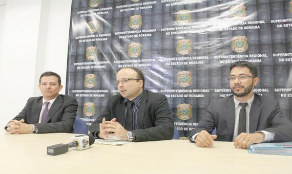 Representantes da PF e CGU afirmam que localizaram o “escritório do crime” (Foto: Diane Sampaio)