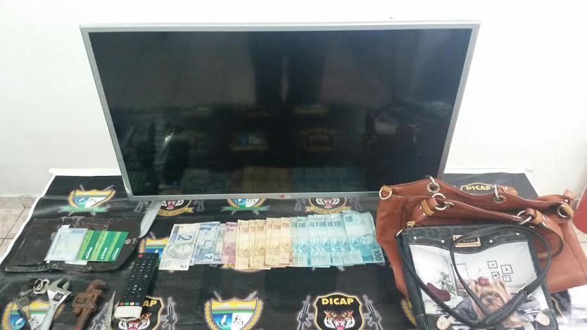 Os produtos recuperados serão encaminhados para o 1º DP, que fica na Cidade da Polícia Civil