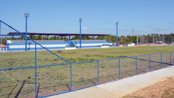 A Arena Carlão, estádio que homenageia um jogador local, é um dos maiores espaços do complexo, com capacidade para duas mil pessoas (Foto: Divulgação)