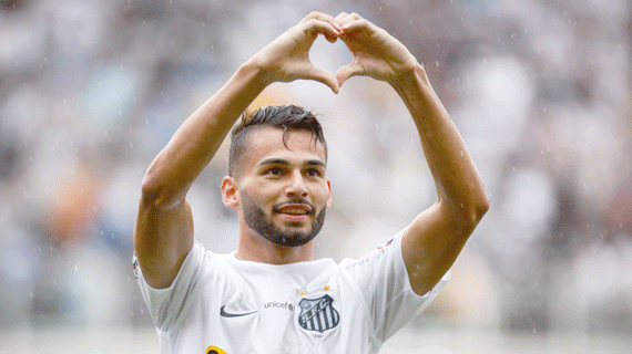 Thiago Maia entregou a camisa na final de um campeonato amador que leva o seu nome (Foto: Ivan Storti/Santos FC)