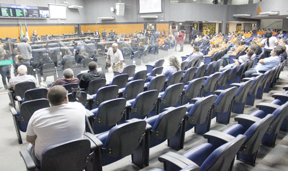 Base governista é acusada de obstruir votação para que Orçamento não seja votado (Foto: Diane Sampaio)