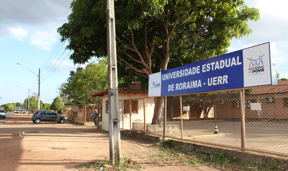 Uerr alega não ter condições de viabilizar a implantação dos cursos (Foto: Diane Sampaio)