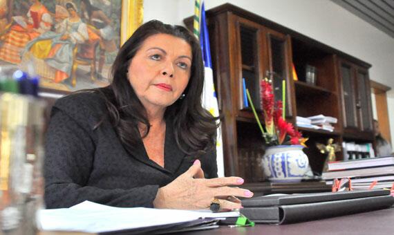 Governadora Suely Campos em entrevista à Folha (Foto: Arquivo/Folha)