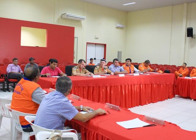 Evento ocorreu ontem, 12, na sede do Corpo de Bombeiros (Foto: Diane Sampaio)