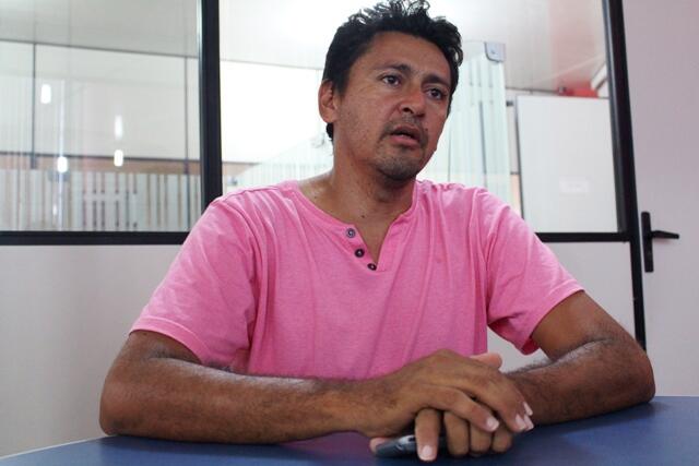 De acordo com o acadêmico Alisson Paulino, a ação foi uma forma de entender a dificuldade que os surdos passam para serem atendidos na cidade (Foto: Diane Sampaio)