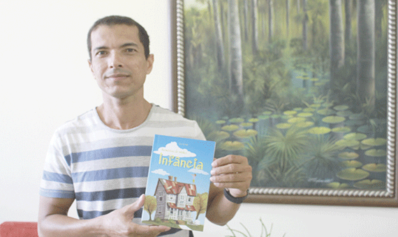 O livro instiga o leitor a refletir sobre a educação paterna, os valores e as crenças (Foto: Valdecir Silva)