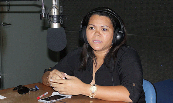 “Queremos uma cidade mais limpa”, disse a agente do Smtran, Edinalva Freitas (Foto: Samara Cordeiro)