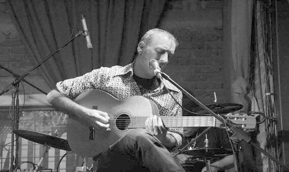 Castillo é um músico, produtor e compositor venezuelano (Foto: Divulgação)