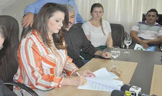 Governadora Suely Campos enviará mensagem governamental para a Assembleia Legislativa (Foto: Rodrigo Sales)